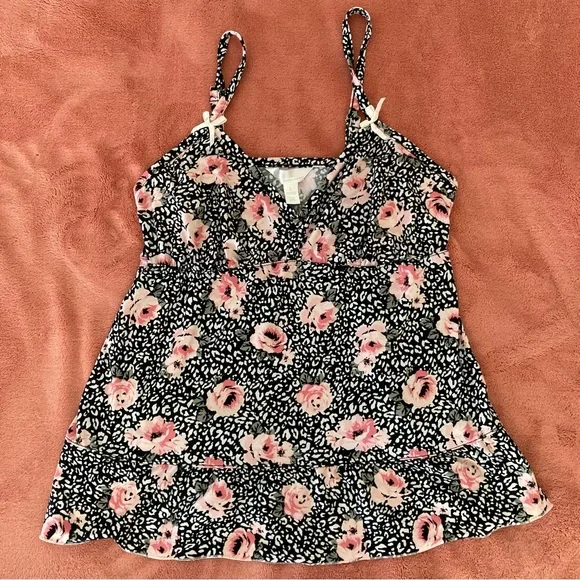 Marilyn Monroe Black & Pink Floral Cami and Short Pajama Set - Picture 7 of 14